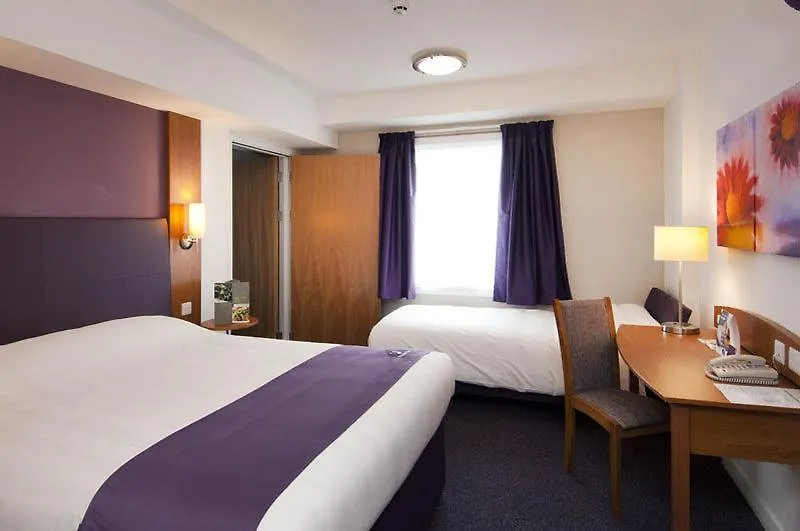 Premier Inn Harrogate South